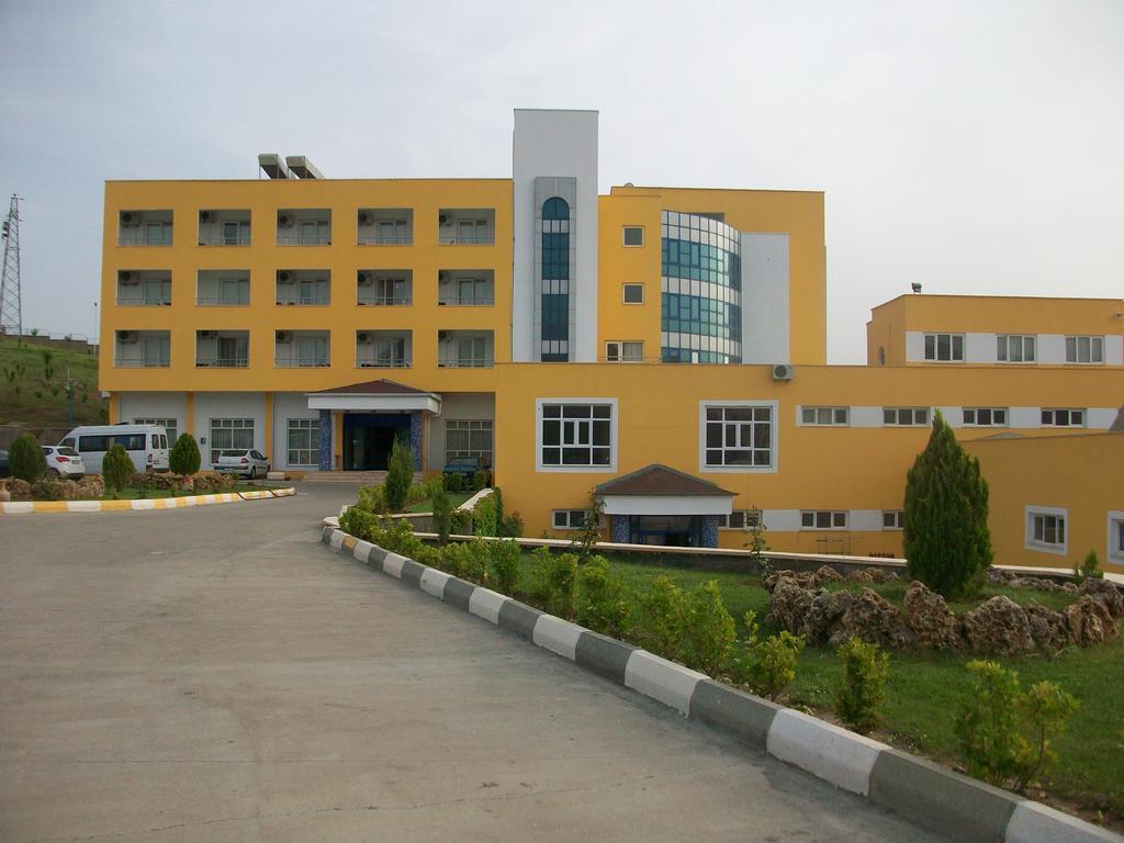 Bato Thermal Hotel Батман Екстериор снимка